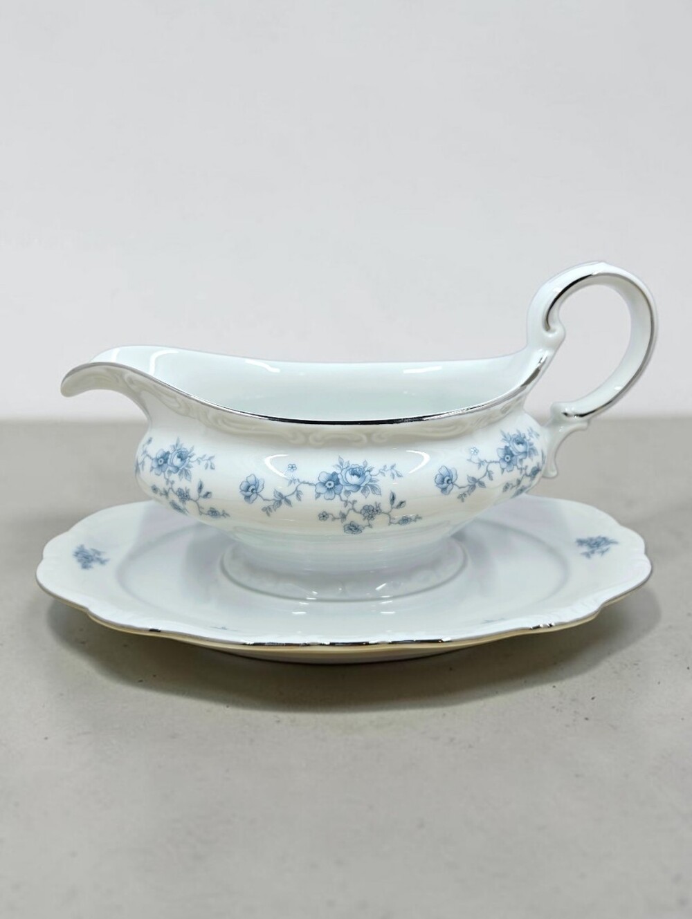 Haviland Blue Garland Gravy Boat With Attached Underplate Bavaria